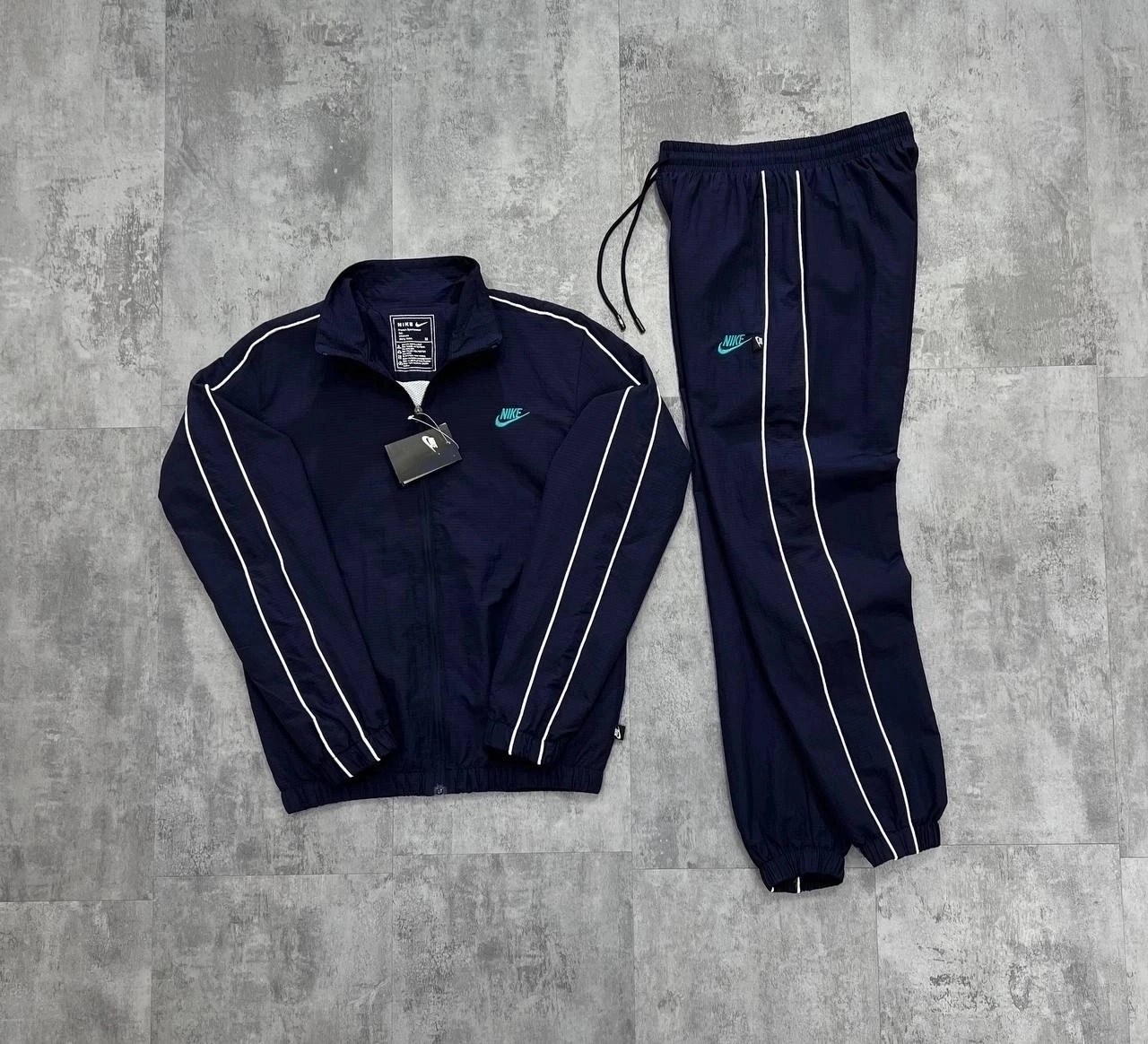 спортивные костюмы nike,спортивные костюм,спортивный костюм мужской nike,мужские спортивные костюмы,костюм nike мужской