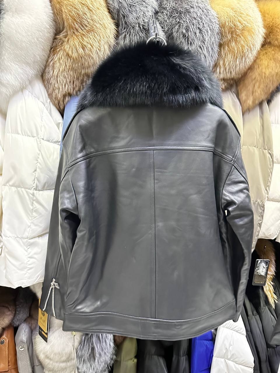 куртка с мехом,кожаная куртка с мехом,куртка с натуральный мехом,кожаная куртка с мехом песца,куртка женская с мехом