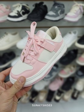 Кроссовки