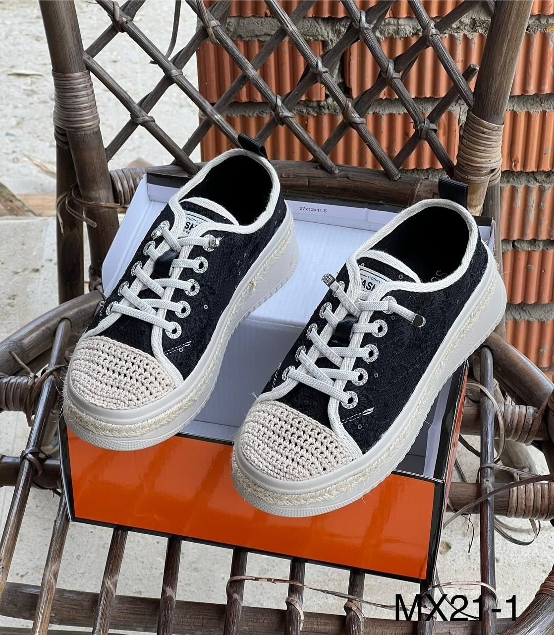 ,женская ,женские слипоны,обуви,слипоны