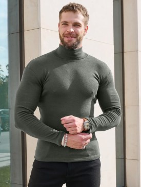 Свитер