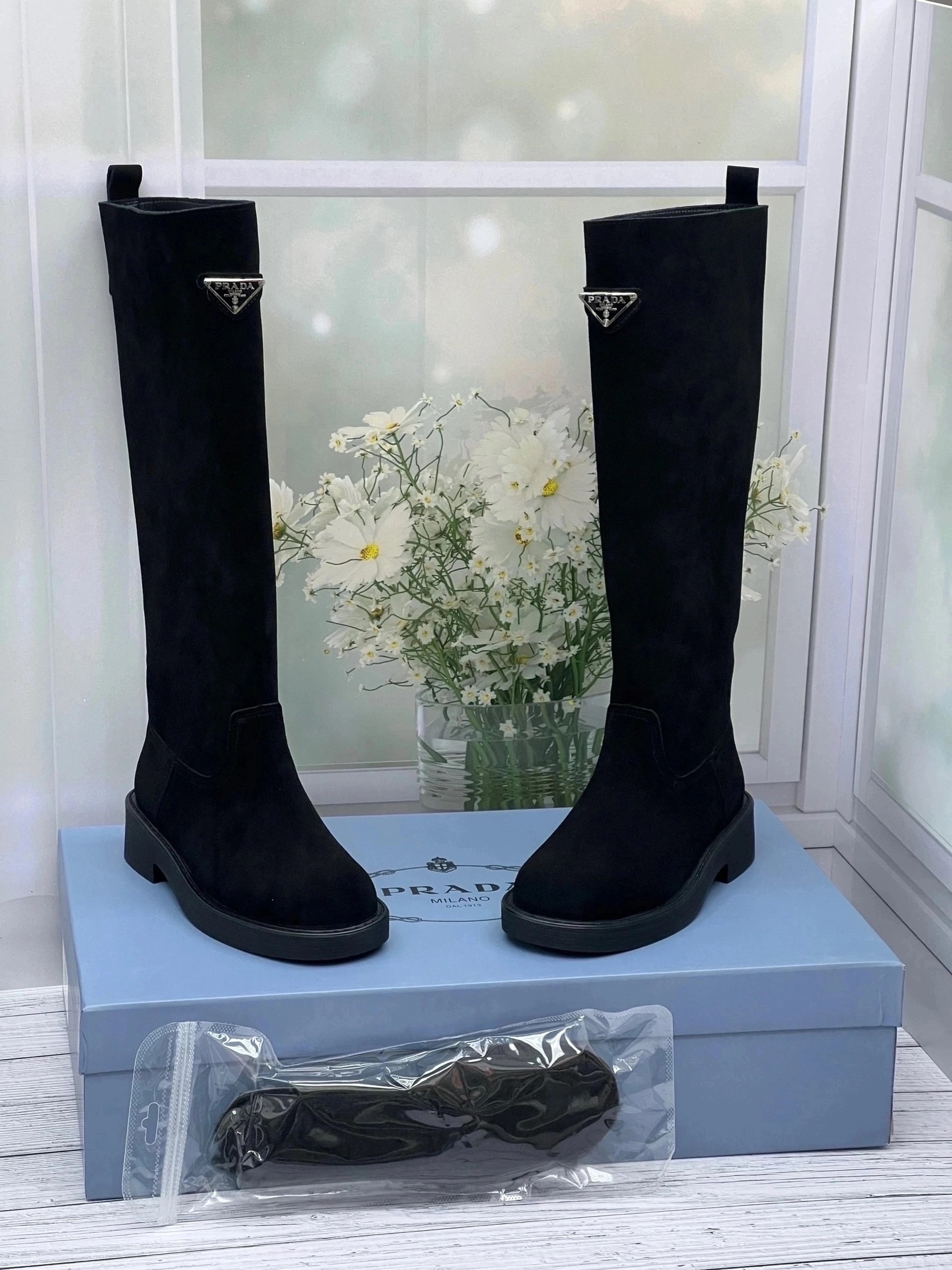 ,женские сапоги,сапоги celine,сапоги высокие,сапоги chanel