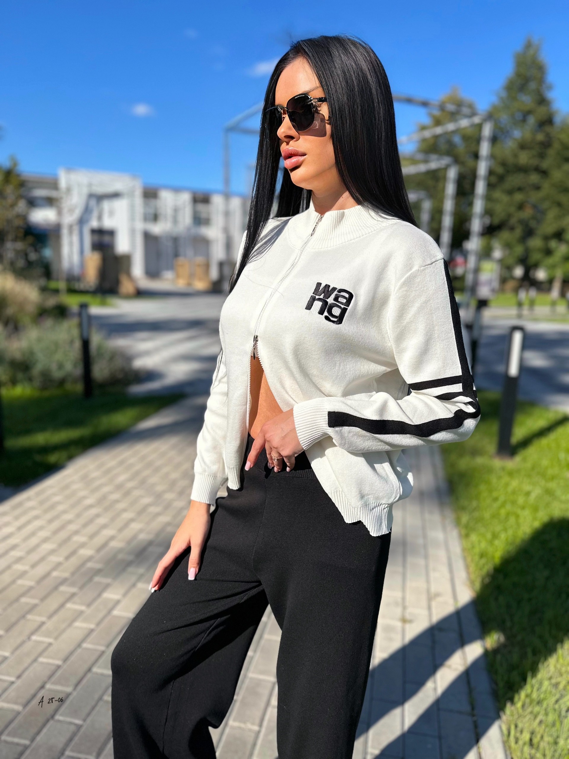 спортивный женский костюм двойка,женский костюм двойка,стильные костюмы,костюм трикотажный,спортивные женские костюмы