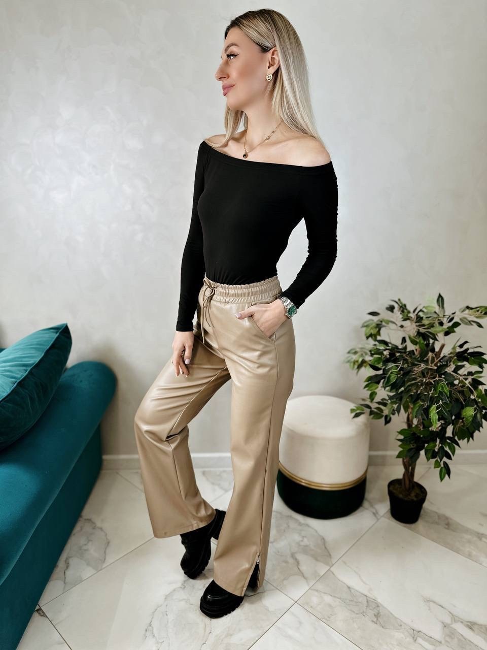 брюки из экокожи классические,брюки из экокожи хаки,прямые брюки из экокожи,модные брюки,брюки из эко кожи