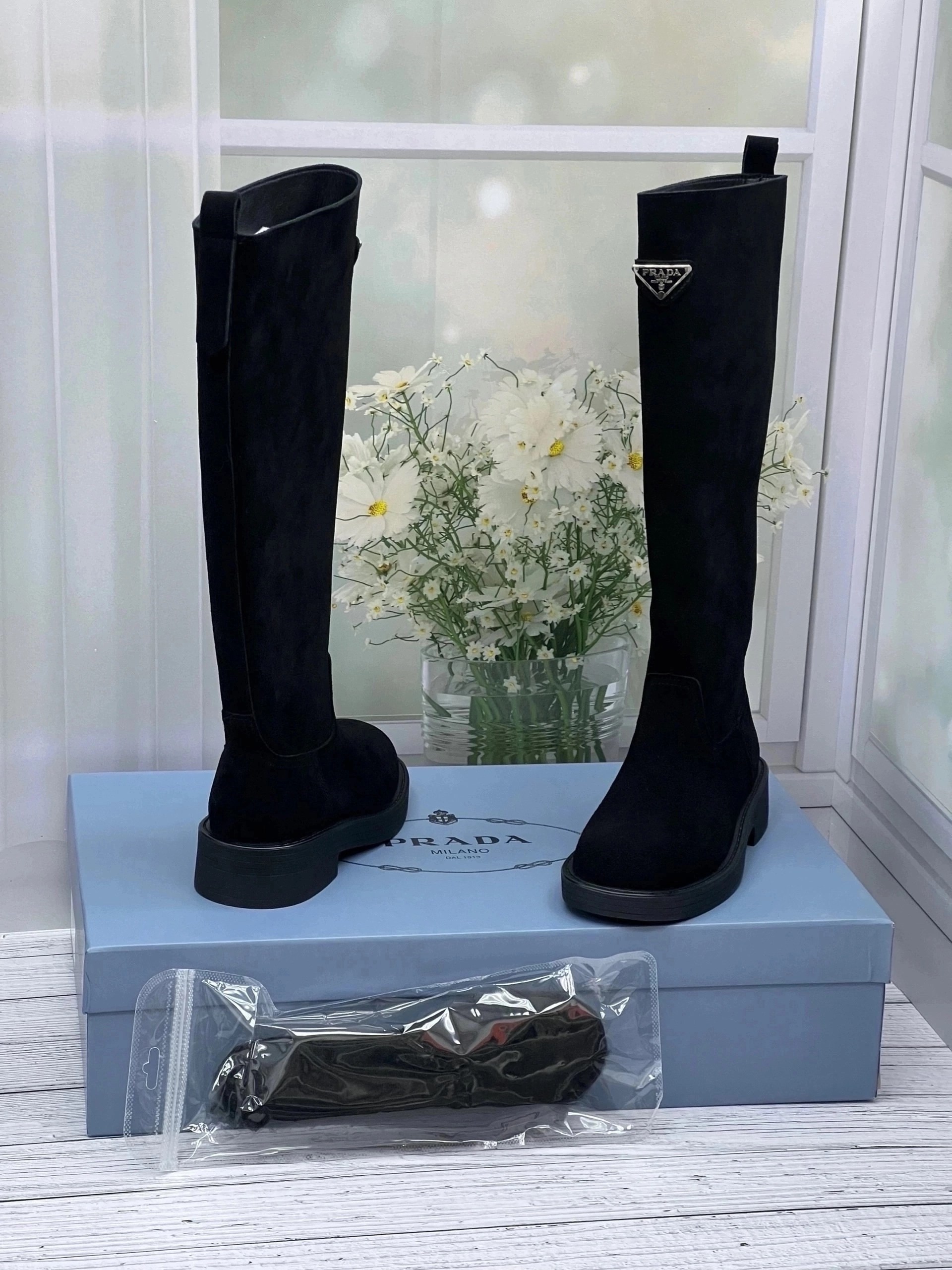 ,женские сапоги,сапоги celine,сапоги высокие,сапоги chanel