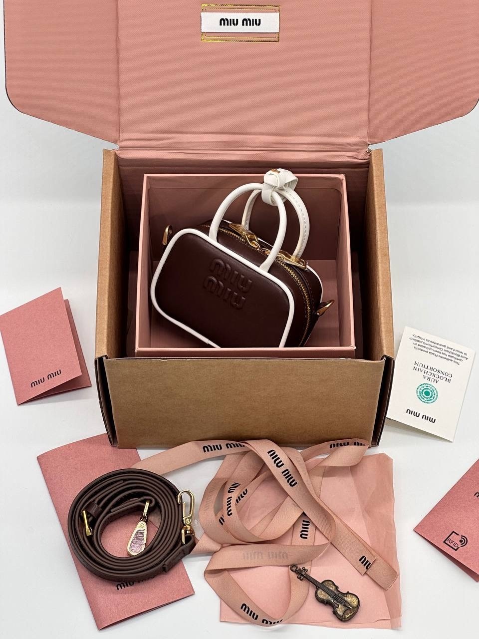 Женская одежда