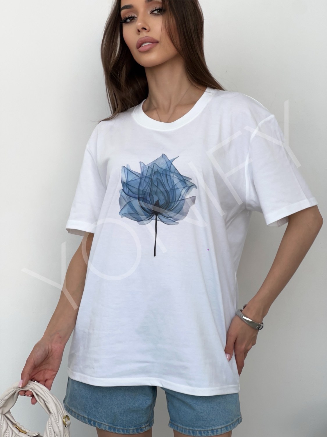 футболки женская,футболки женские с принтом,футболки для женщин,футболки модные,женская футболка белая