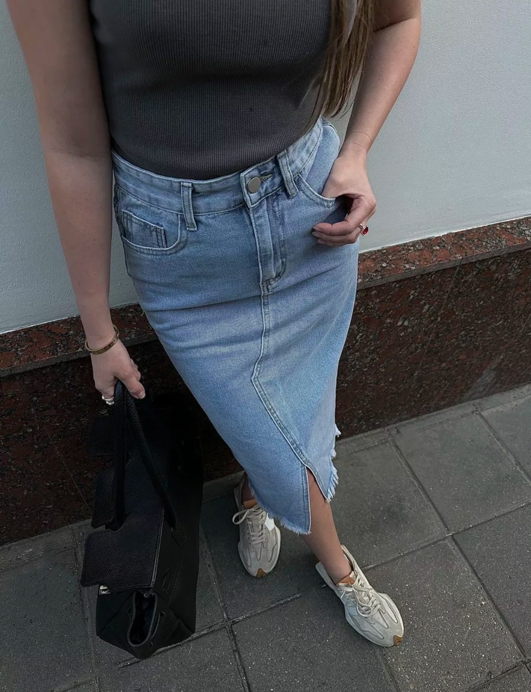 джинсовая юбка,юбка джинсовая миди,юбка джинсовая миди с разрезам,модные образы