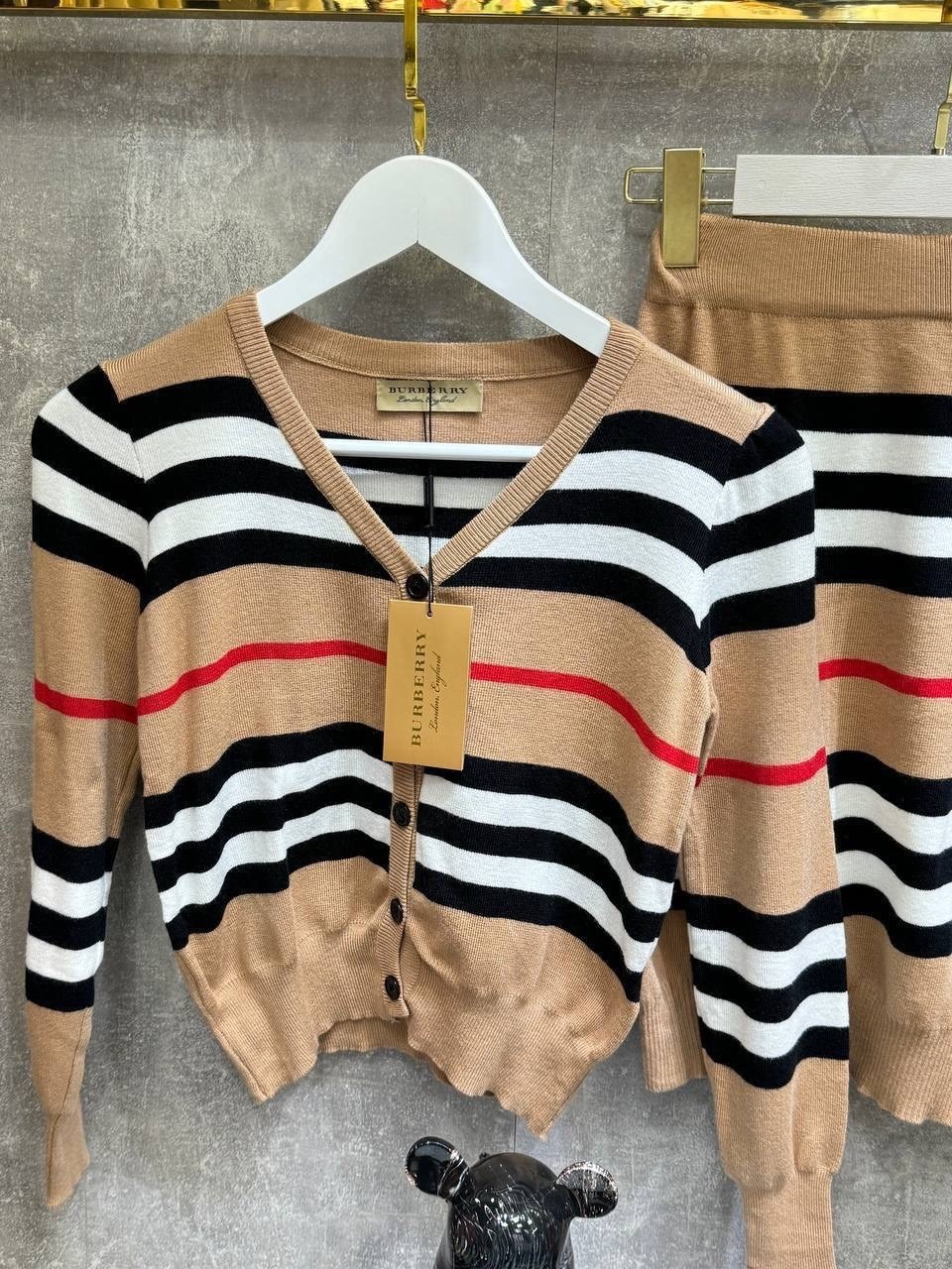 кардиган барбери,кардиган барбери женский,кардиган бежевый,стильные кардиганы,вязаный кардиган