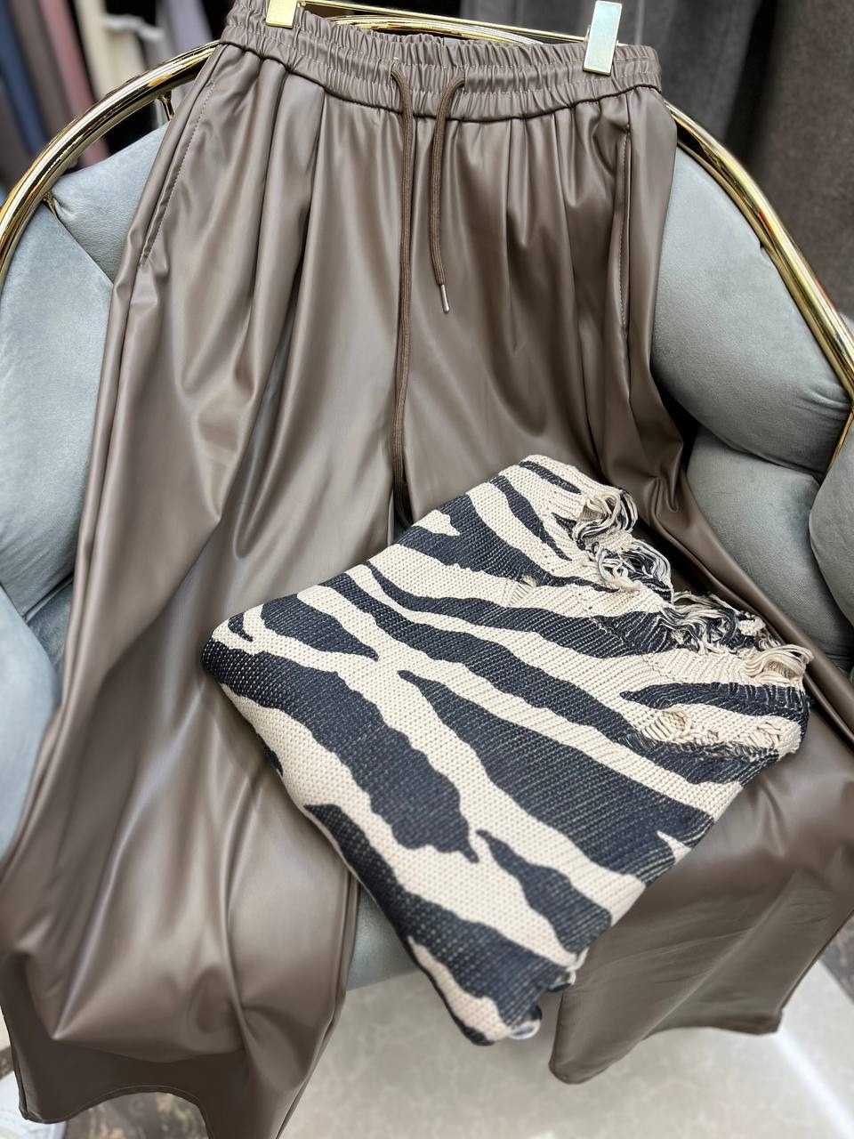 широкие брюки,модные брюки,повседневные брюки,штаны кожаные,брюки штаны