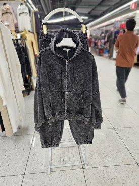 Костюм