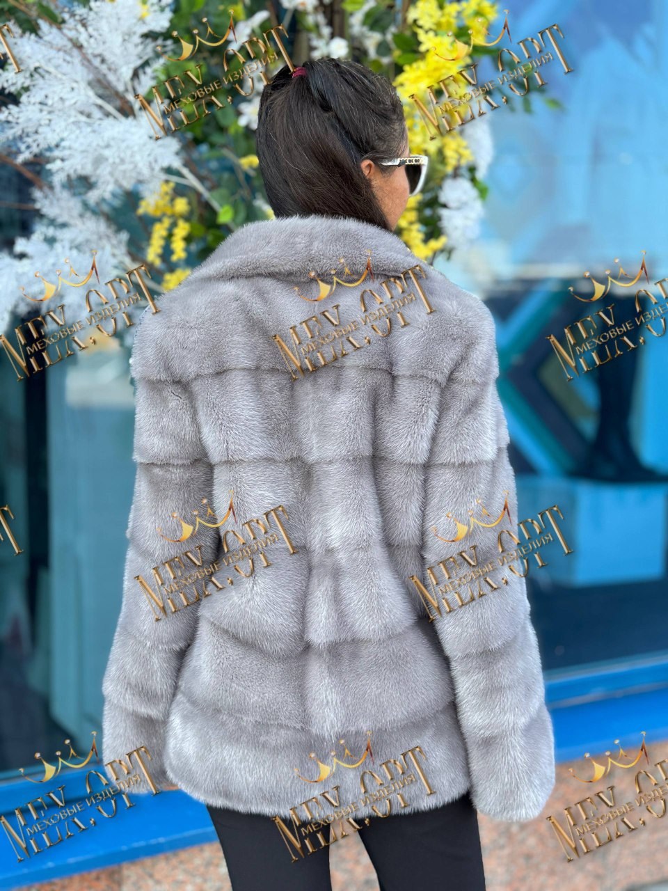 норковая шуба автоледи,шуба голубая норка,голубая норковая шуба,норковая шуба серая,серая поперечная норковая шуба