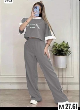 Костюм