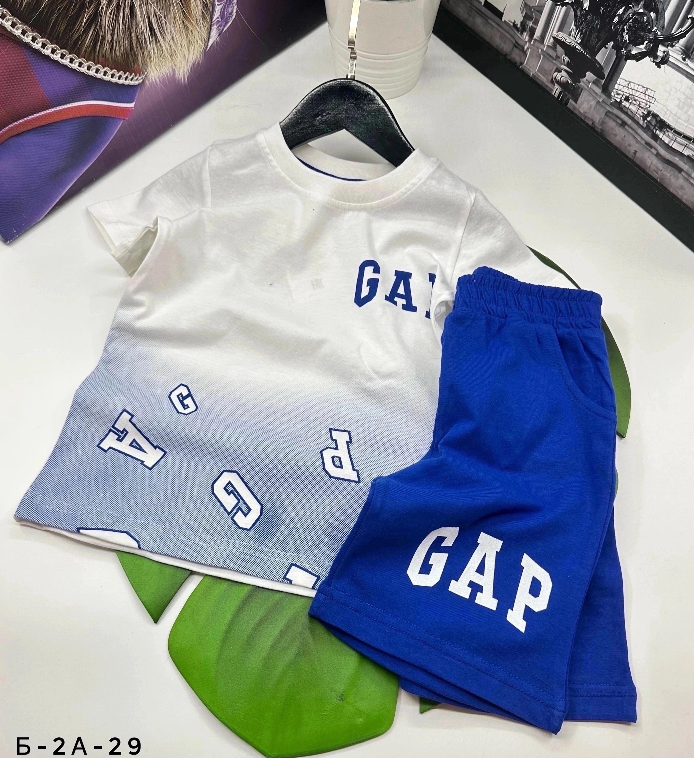 костюм gap, для мальчиков,комплект одежды gap,сток одежда,шорты и футболка костюм
