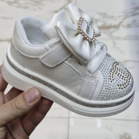 Кроссовки