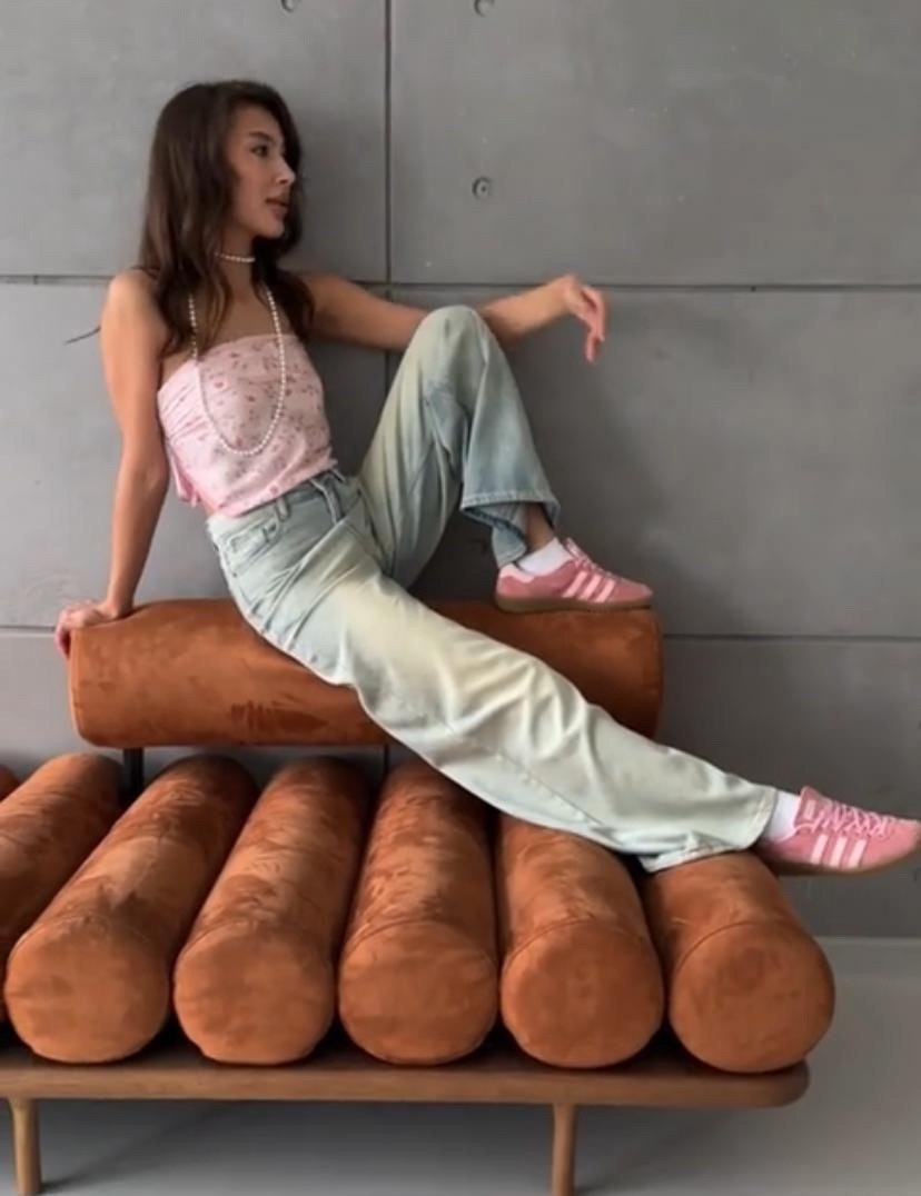 джинсы широкие,женские широкие джинсы,женские джинсы,джинсы брюки,джинсовые брюки