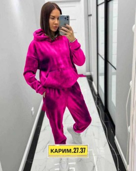 Костюм