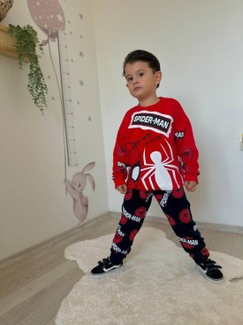 Костюм