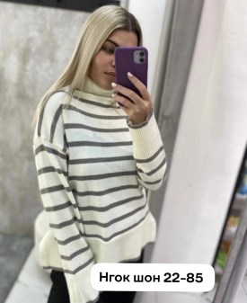 Свитер