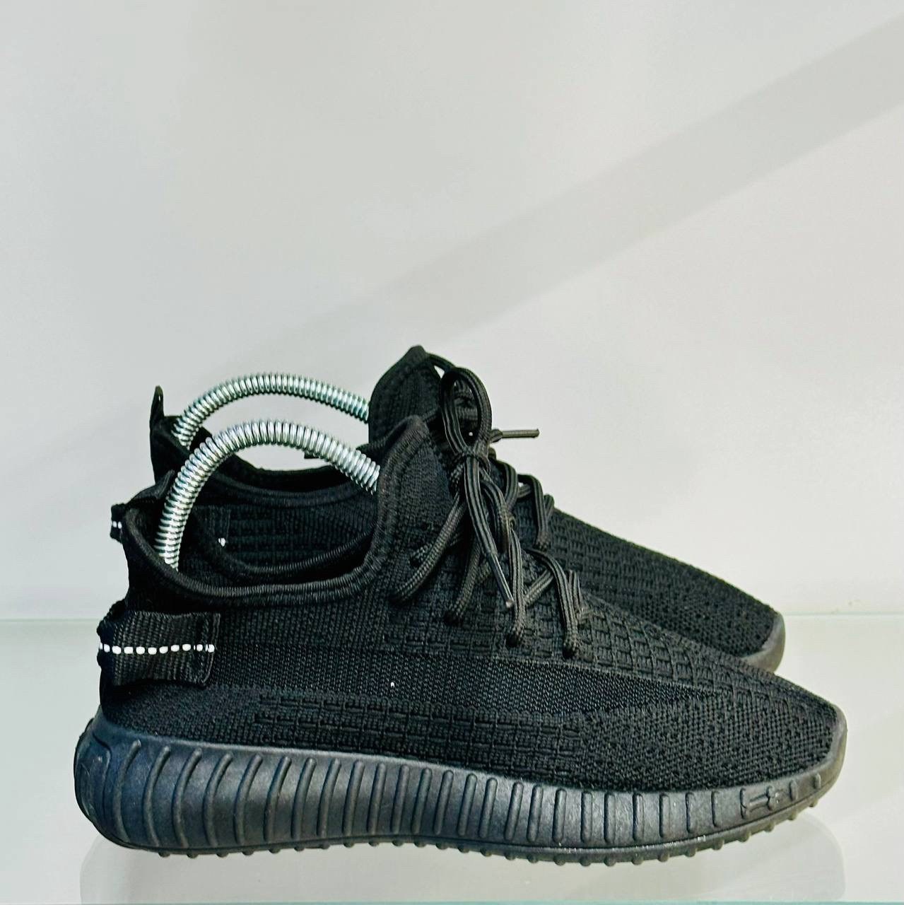 кроссовки adidas yeezy boost,adidas yeezy boost 350 белые,adidas yeezy 350 белые,adidas yeezy 350,adidas yeezy boost 350
