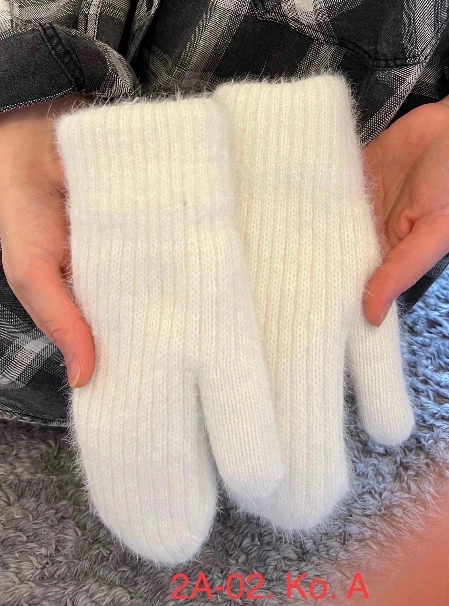 варежки женские,варежки белые,вязаные варежки,варежки из ангоры,женские вязаные варежки