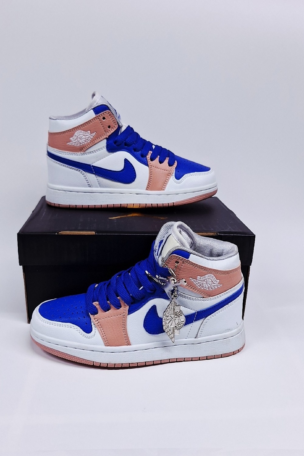 кроссовки nike air jordan 1,nike air jordan 1 mid,air jordan 1 mid,кроссовки,кроссовки nike air jordan 1 mid