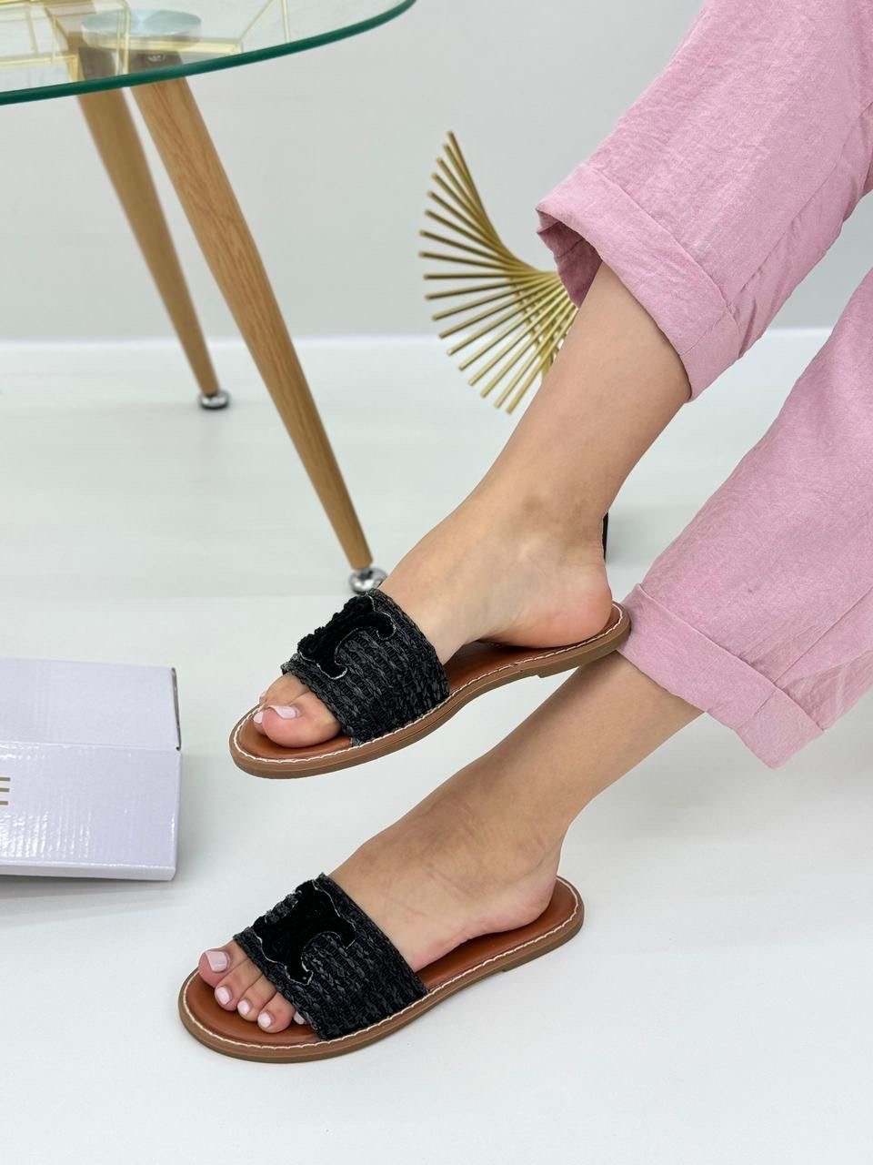 ,шлепанцы женские,модные шлепки,шлепанцы женские сабо,женские сандалии