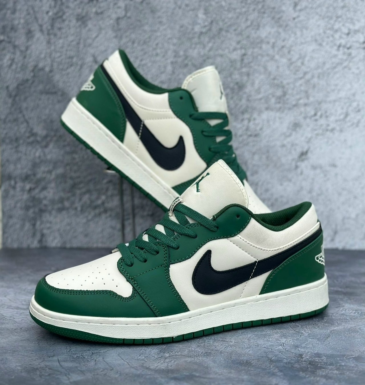 nike air jordan 1 low mystic green,nike air jordan 1 low,nike air jordan 1 low pine green,air jordan 1 low pine green,air jordan 1 low gs mystic green
