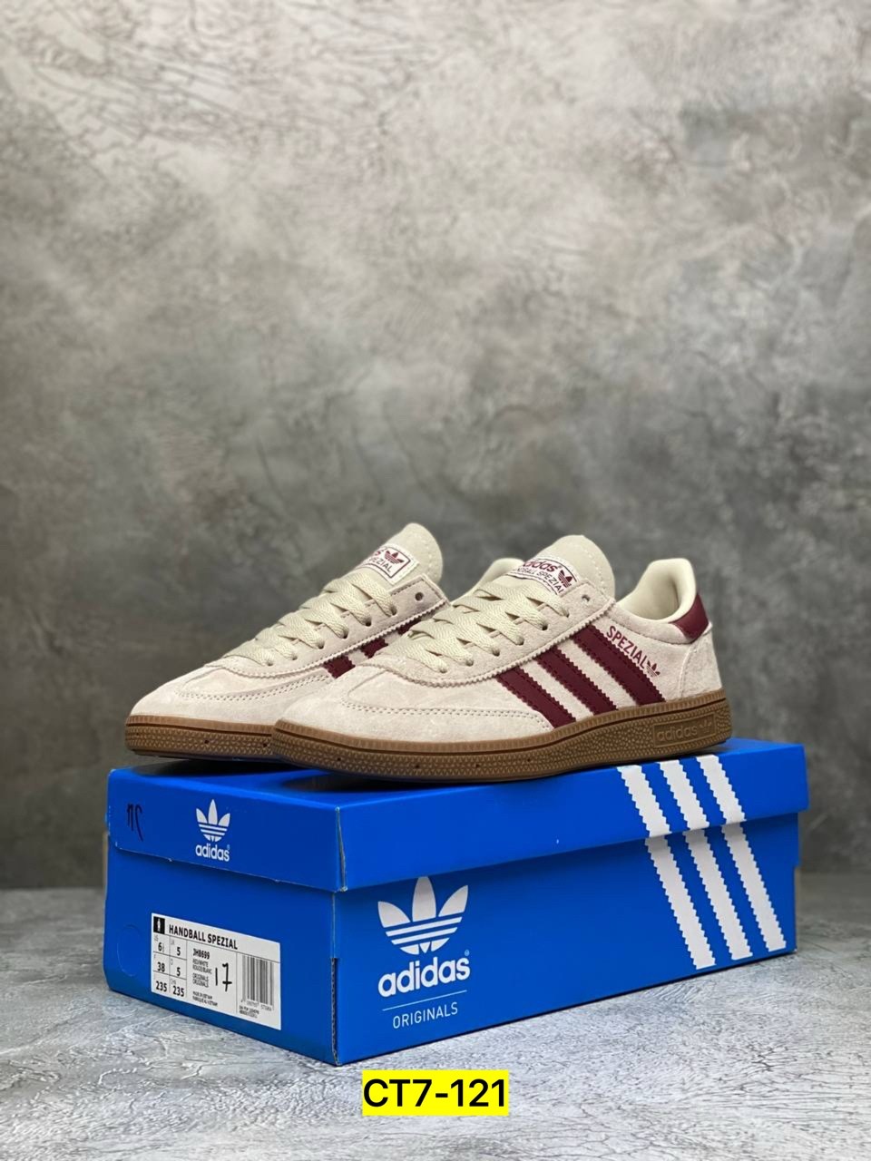 ,кроссовки adidas spezial,кроссовки adidas,adidas spezial,adidas handball spezial