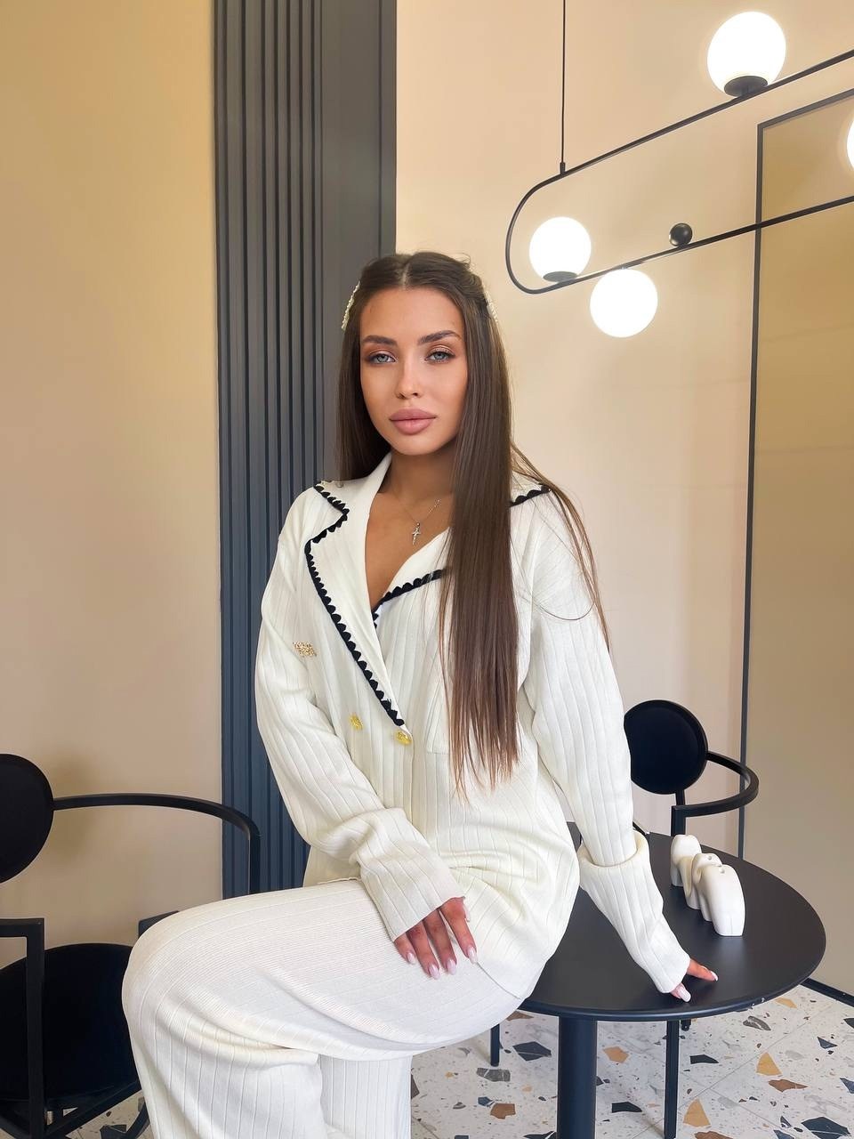 стильные женские костюмы,костюм белый,костюм белый брючный,костюмы комплекты,женский костюм