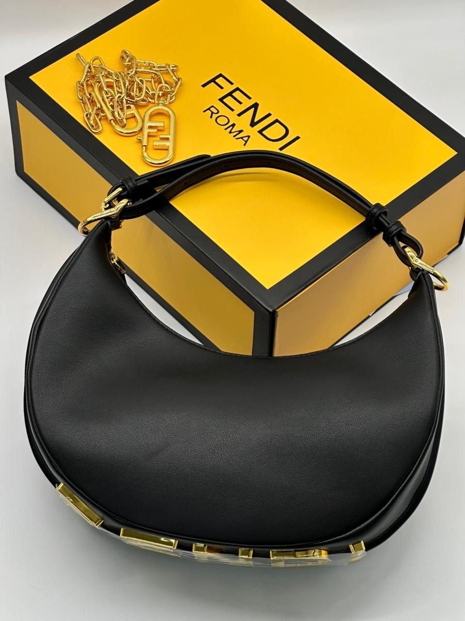 fendi сумка на плечо,сумка,fendi сумка,сумка женская,сумка фенди
