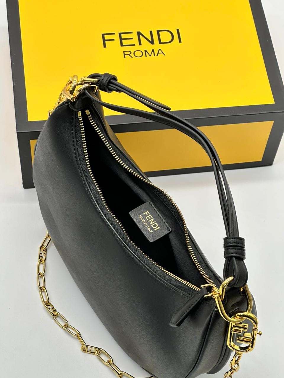 fendi сумка на плечо,сумка,fendi сумка,сумка женская,сумка фенди