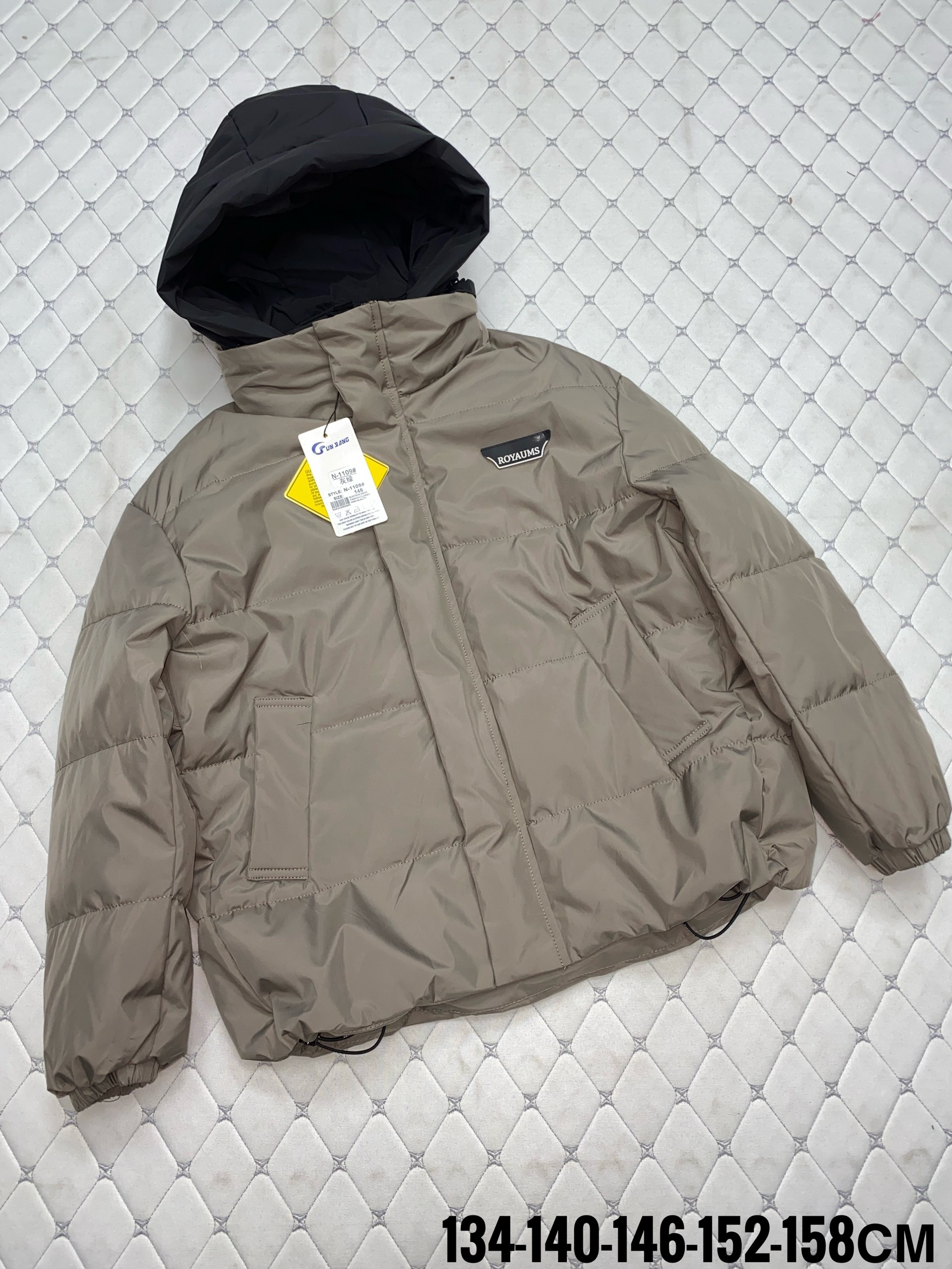 зимняя куртка adidas,куртка мужская зимняя adidas,куртка,куртка зимняя,куртка зимняя мужская