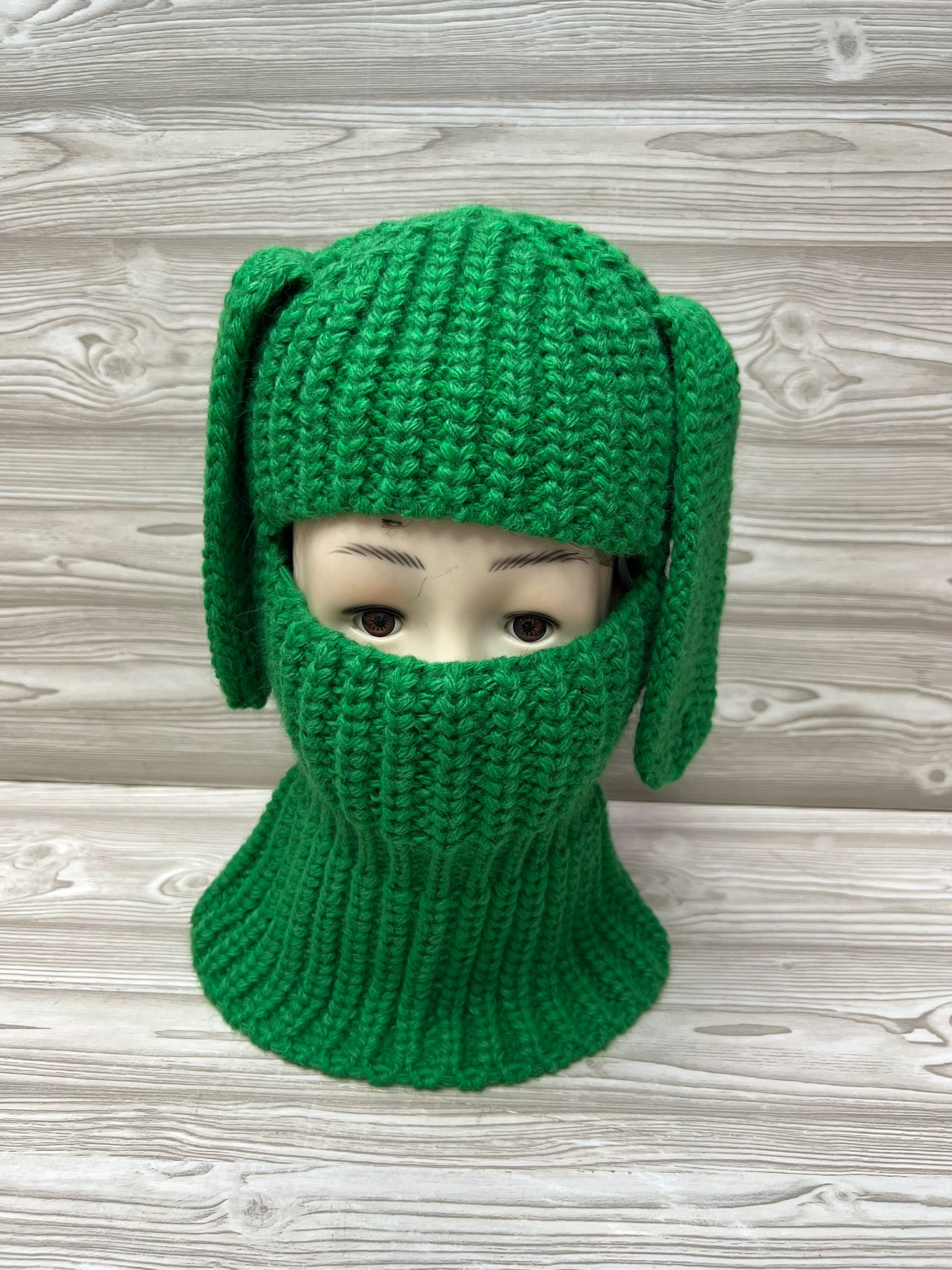 балаклава шапка вязаная с ушами,балаклава женская с ушками зайки вязаная,балаклава с ушками зайка вязаная,балаклава вязаная,вязаная балаклава с ушками