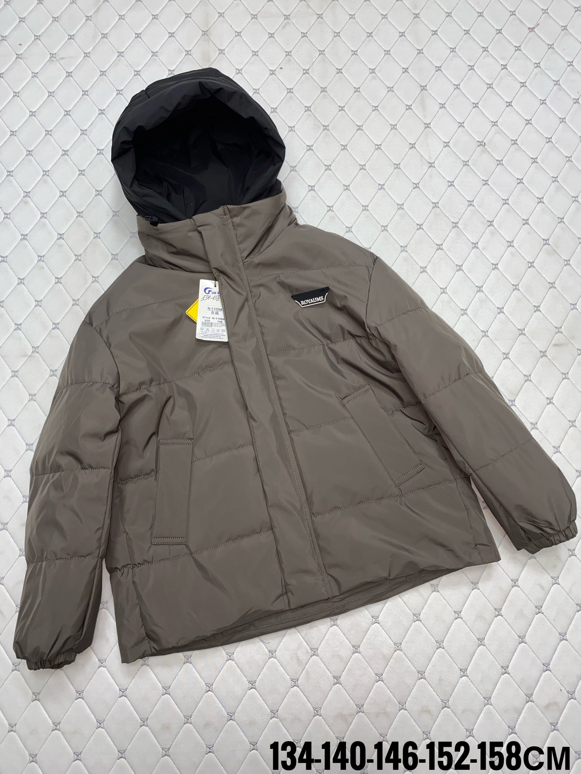 зимняя куртка adidas,куртка мужская зимняя adidas,куртка,куртка зимняя,куртка зимняя мужская