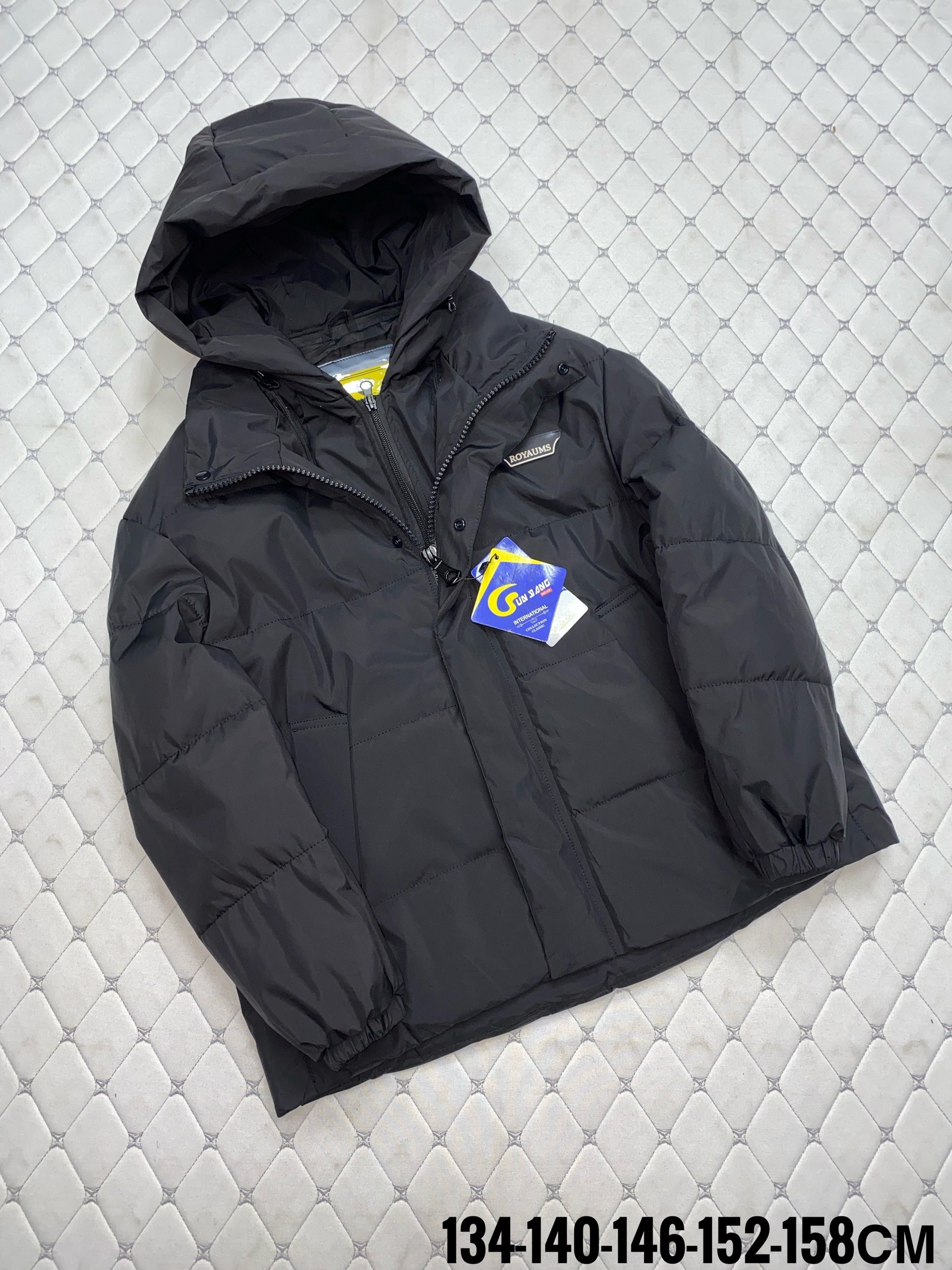 зимняя куртка adidas,куртка мужская зимняя adidas,куртка,куртка зимняя,куртка зимняя мужская