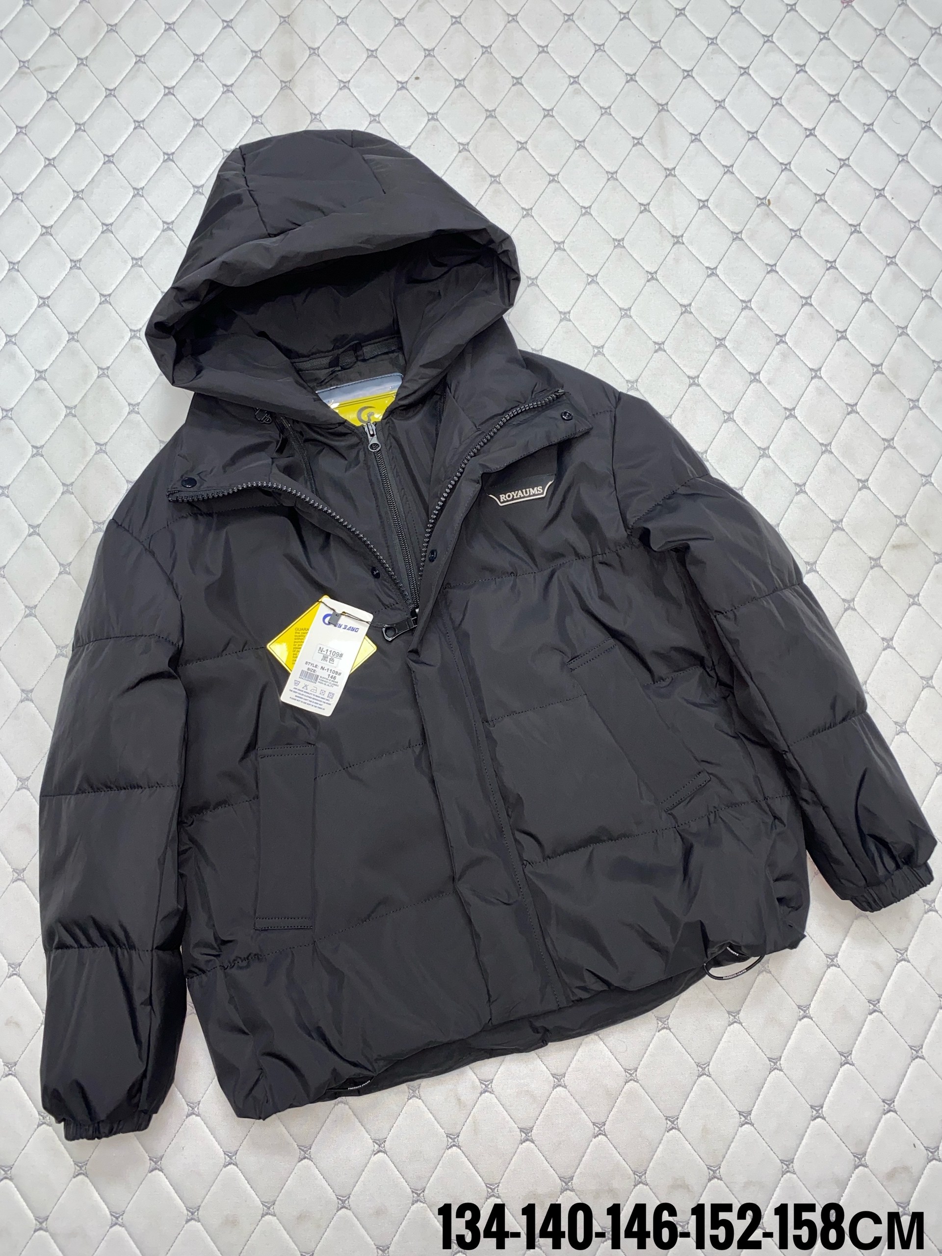 зимняя куртка adidas,куртка мужская зимняя adidas,куртка,куртка зимняя,куртка зимняя мужская