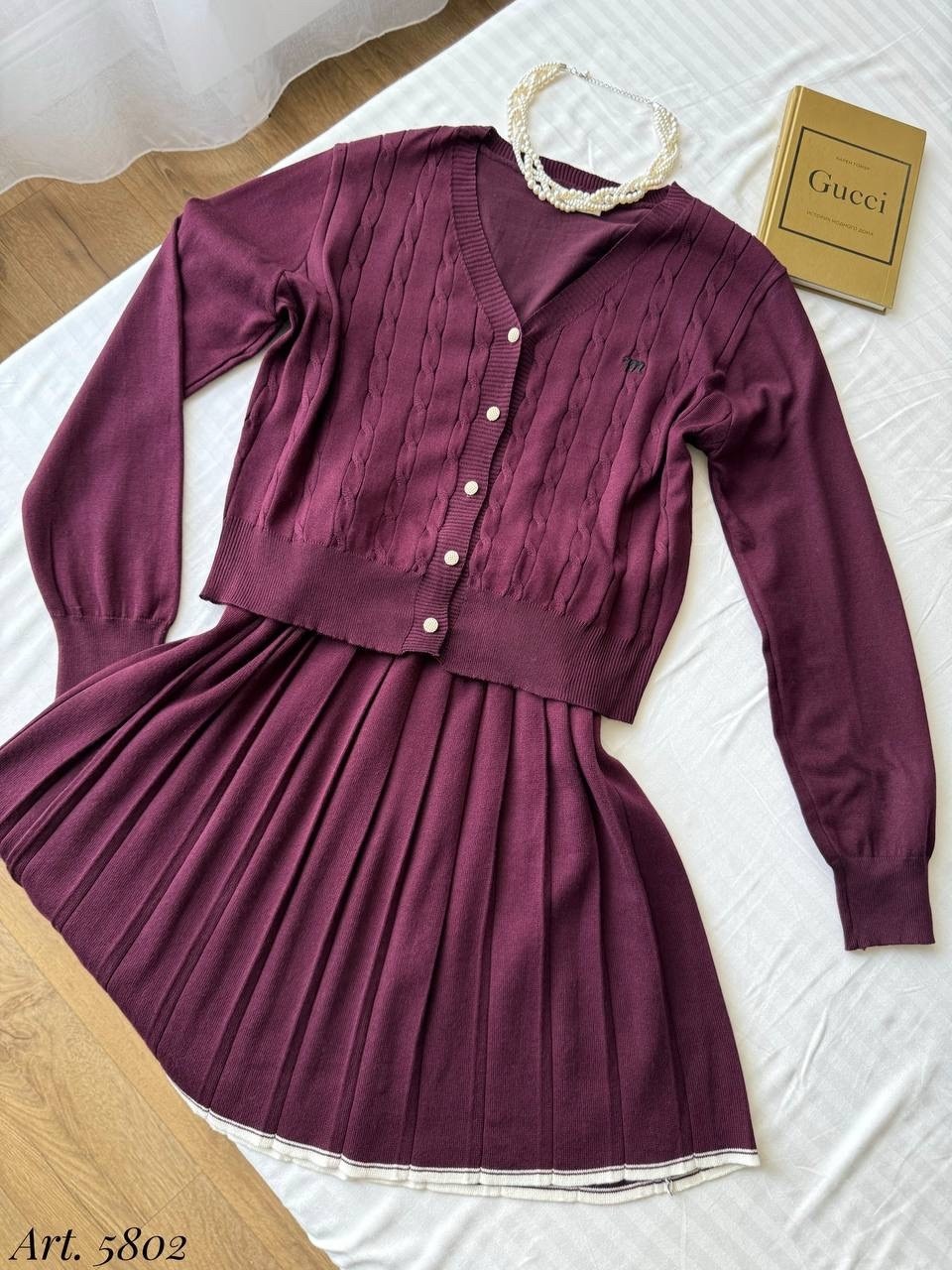 вязаные костюмы,трикотажные костюмы,костюм с юбкой,костюм с юбкой плиссе,вязанный костюм с юбкой