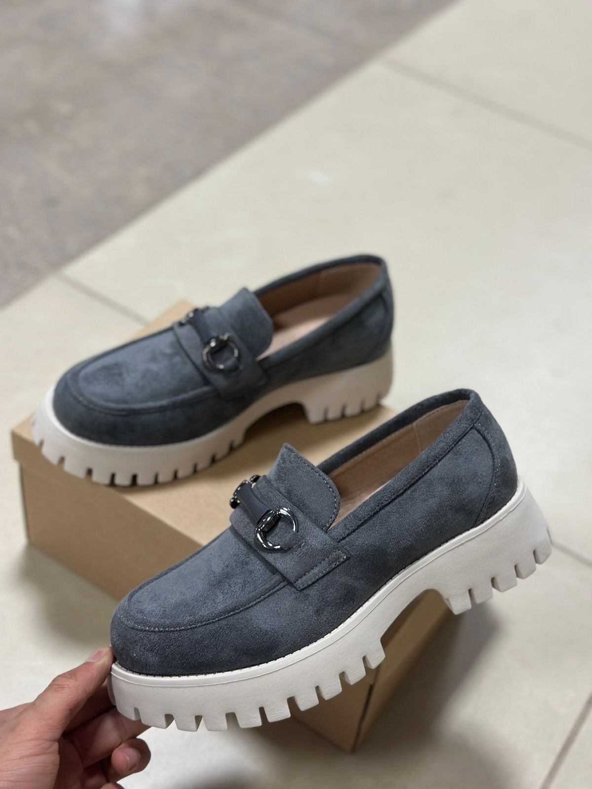 лоферы женские,,серые замшевые лоферы женские,серые замшевые лоферы,лоферы женские замшевые