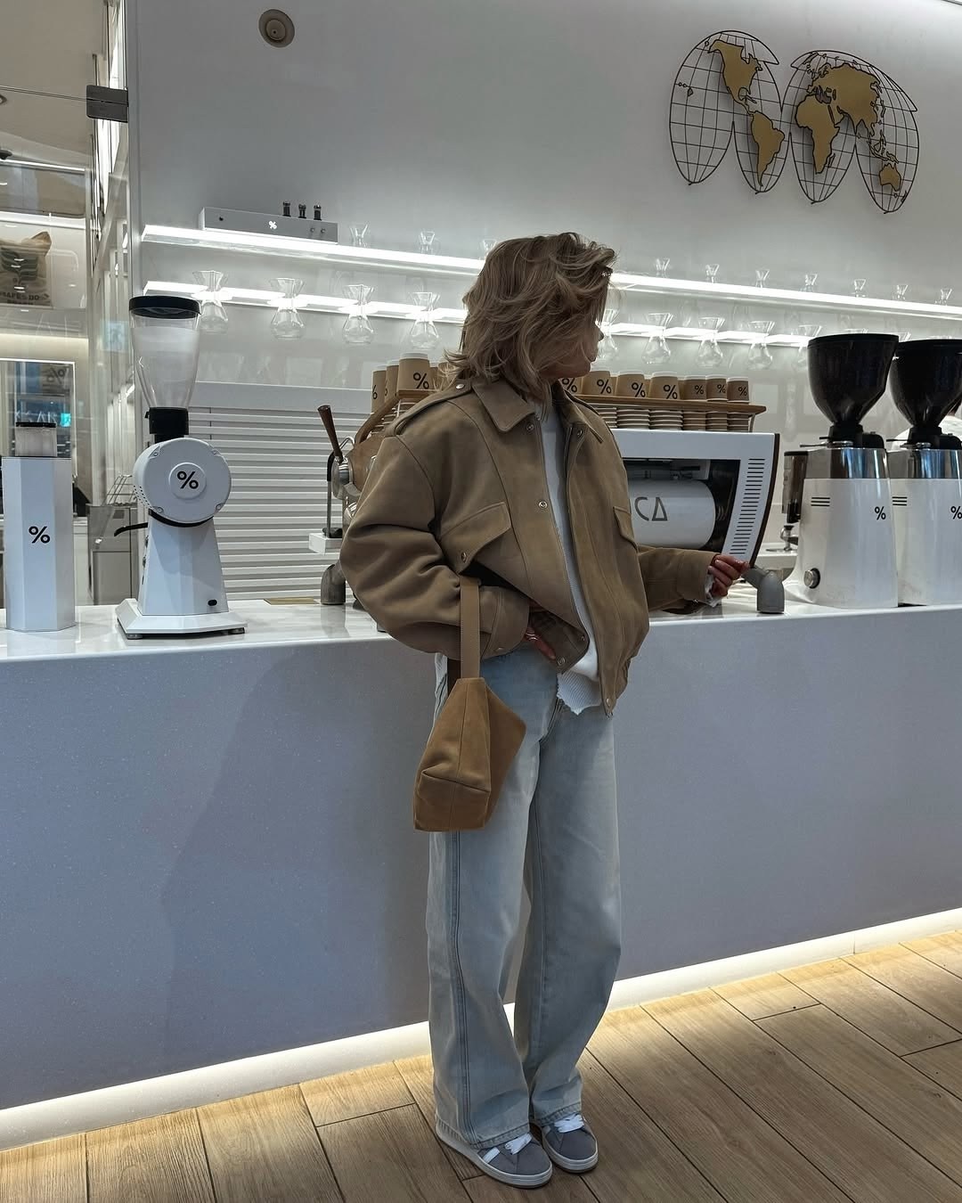 куртка модная,замшевая куртка,куртка бомбер оверсайз,куртка бомбер,куртка женская бомбер