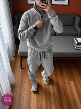 Костюм