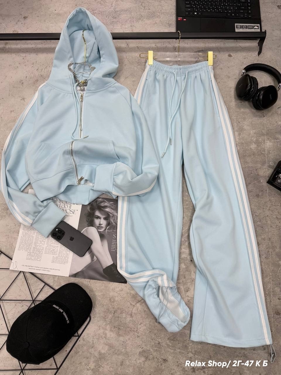 спортивные костюмы женские,трикотажные костюмы,костюм женские спортивные костюмы,толстовка адидас серая с полосками,костюм спортивный