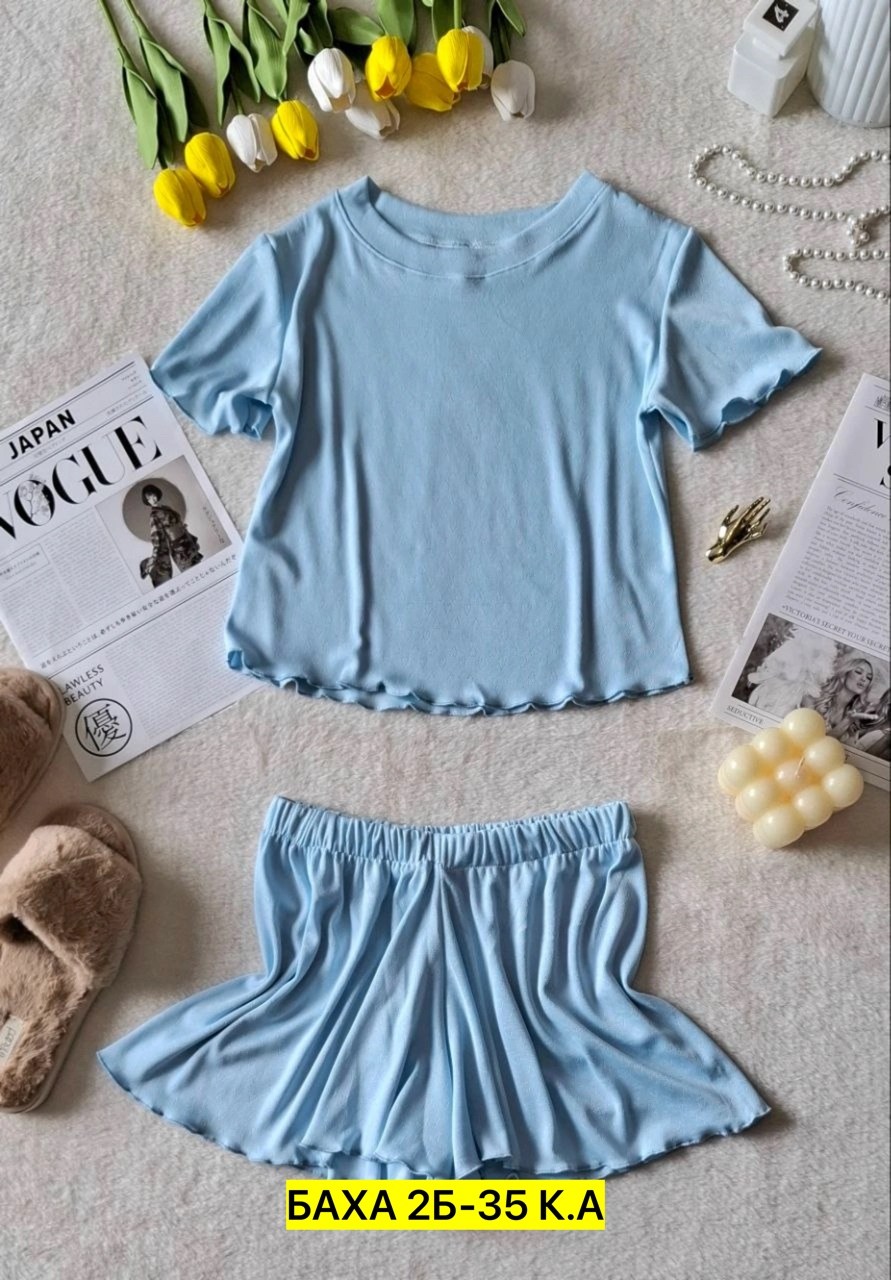 короткая футболка голубая,футболки женская,укороченная футболка,вязаная футболка,топ футболка