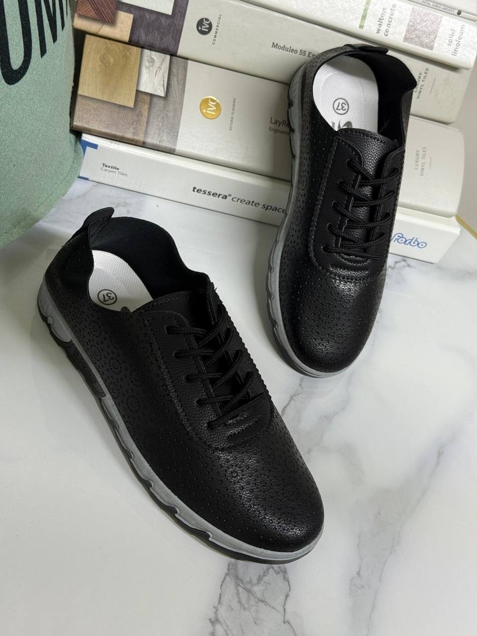 ,мужские кожаная кроссовки,мужской обуви,спортивная ,обуви