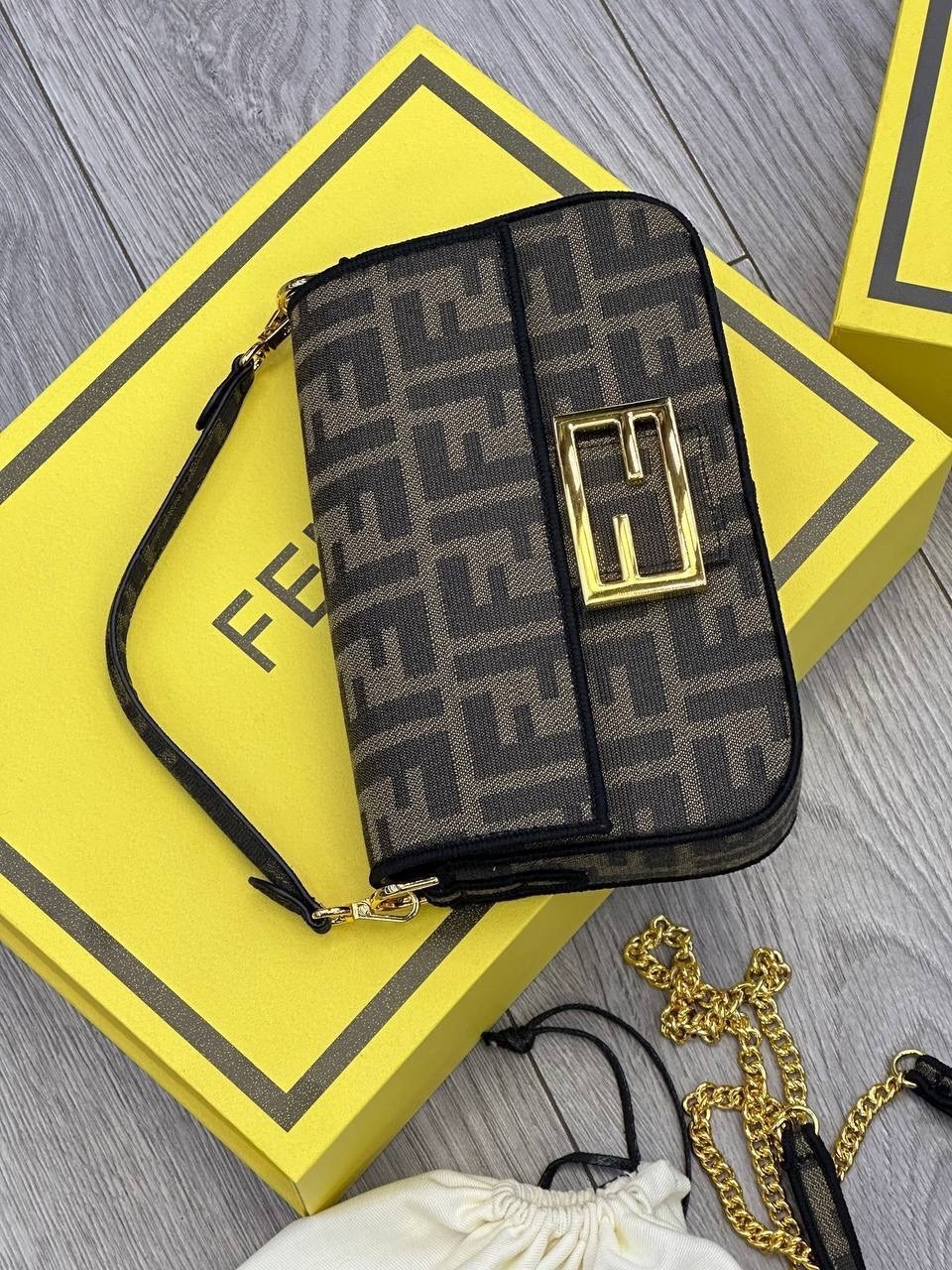 fendi сумка на плечо,fendi сумка,сумка фенди,сумка женская fendi,сумка