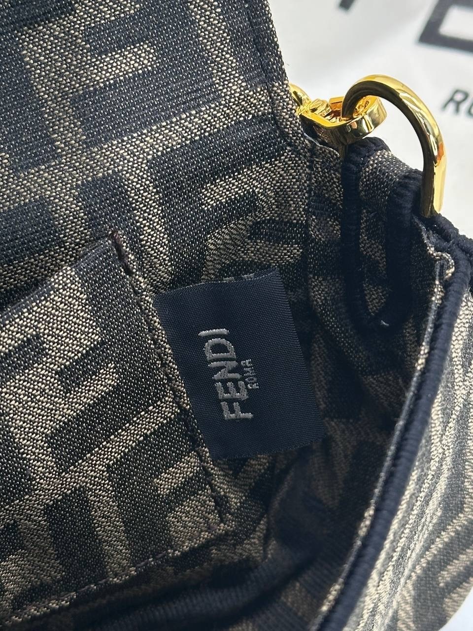 женская сумка fendi,сумка fendi baguette,сумка фенди,cумка fendi,fendi сумка на плечо