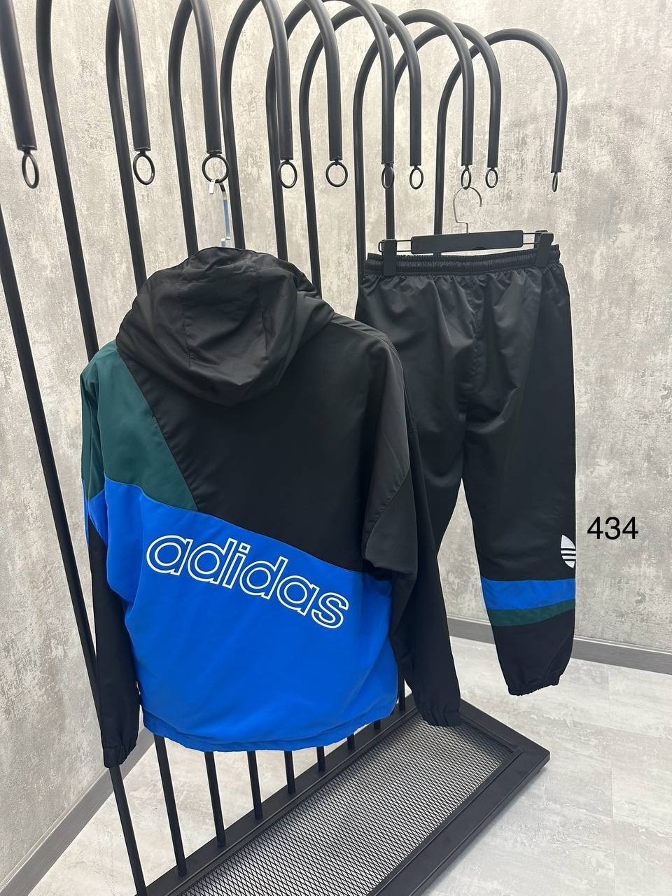 костюмы спортивный adidas,костюм adidas 90 х,спортивный костюм adidas originals,спортивный костюм мужской adidas,спортивный костюм adidas adidas