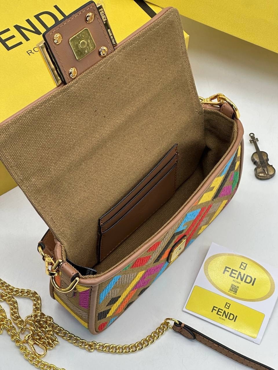 сумка фенди разноцветная,сумка fendi baguette,сумка женская fendi,cумка fendi,fendi сумка на плечо
