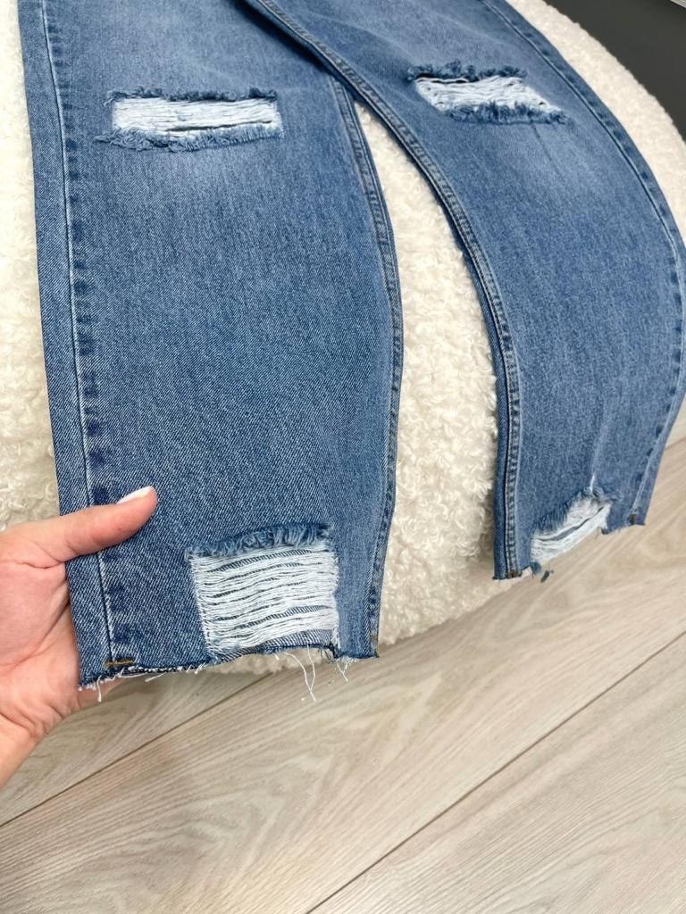 женские джинсы,женские джинсы широкие,джинсы широкие рваные,одежда джинсы,джинсы женские прямые