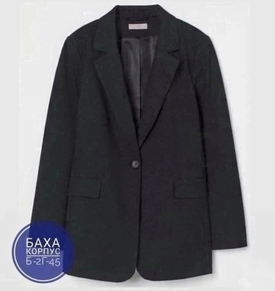 пиджак черный женский,образ с кожаными шортами,женские пиджаки,удлиненный пиджак